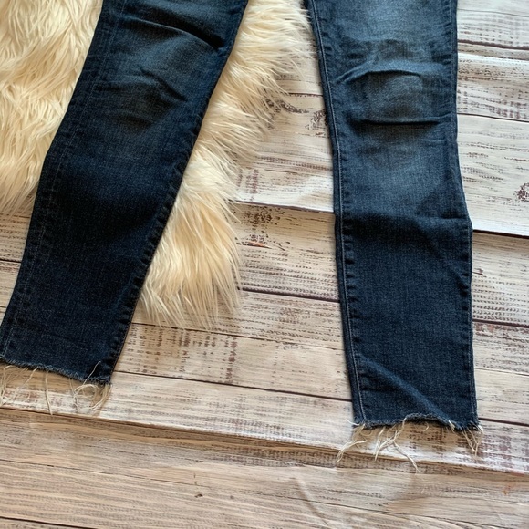 Mother Jeans The Looker Ankle Fray in Girl Crush - Picture 3 of 14